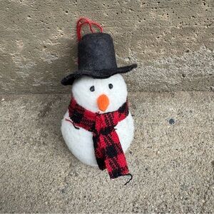 VTG Hallmark Snowman Plush Ornament‎ with Black Hat and Red Scarf